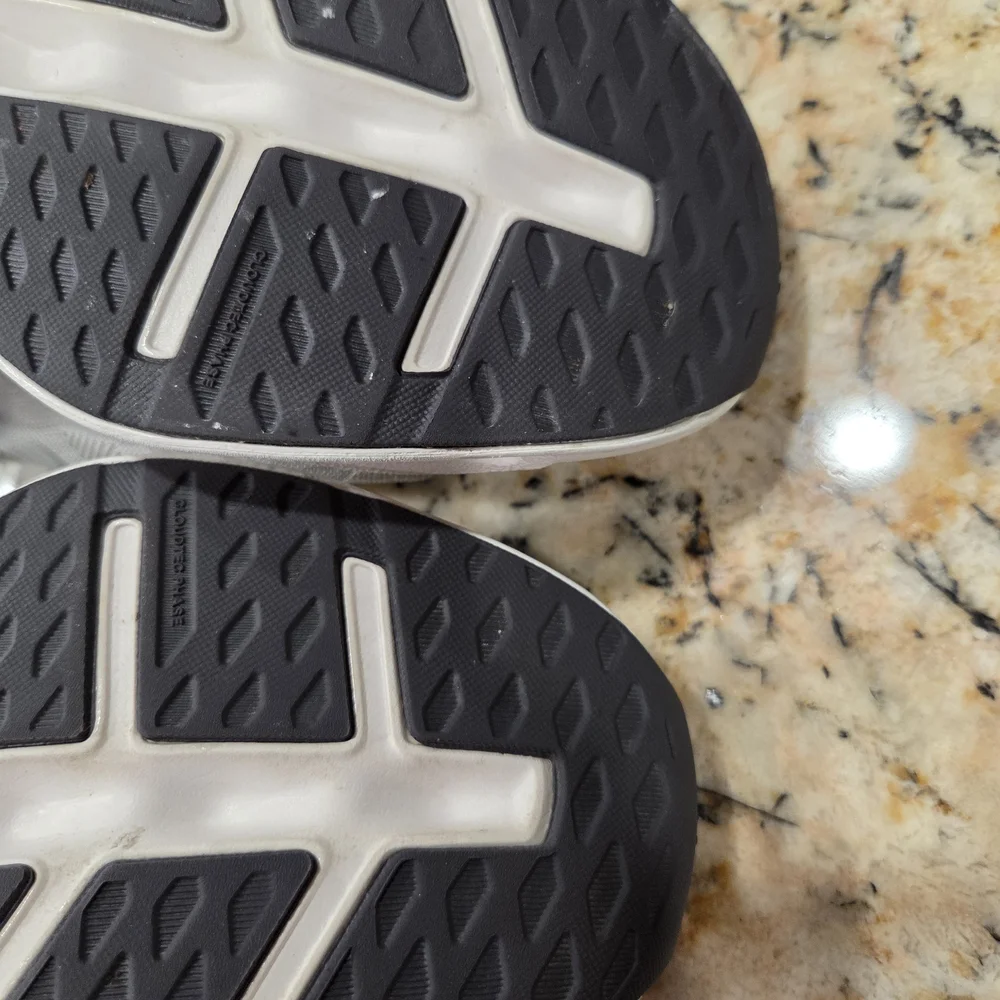 On Cloudeclipse Textile Trainer Women's Sneakers Size 9.5 - Picture 12 of 12